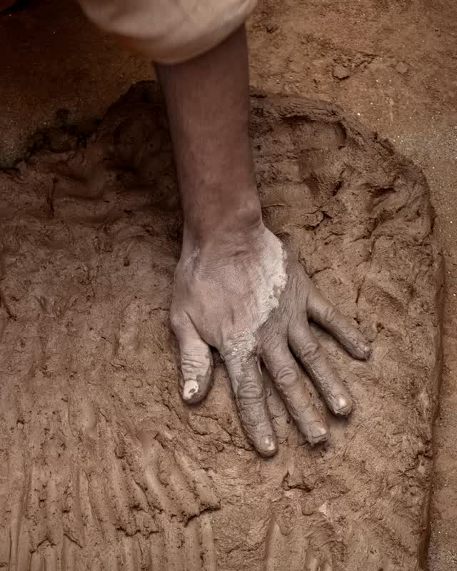Muhammad Wajid Kashigar — Traditional Craftsman